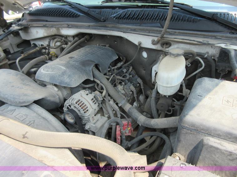 image for item I2000 2006 Chevrolet Silverado 2500HD Ext. Cab pickup truck