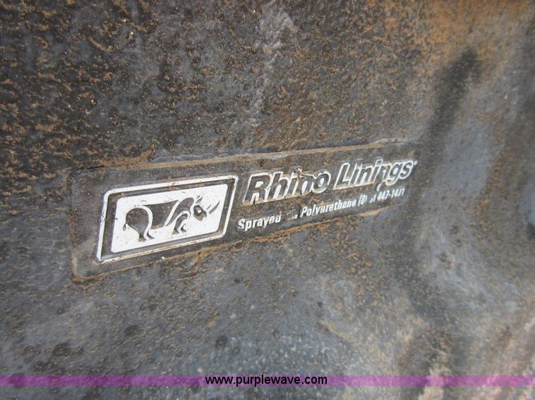 image for item I2000 2006 Chevrolet Silverado 2500HD Ext. Cab pickup truck