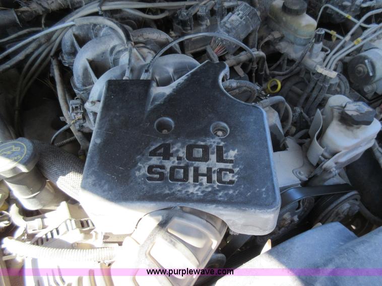 image for item I6442 2003 Ford Ranger SuperCab pickup truck