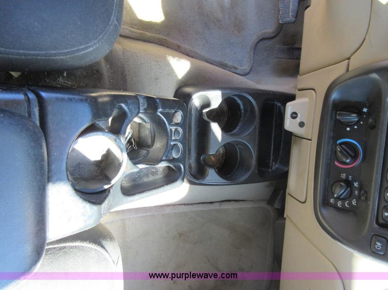 image for item I6442 2003 Ford Ranger SuperCab pickup truck