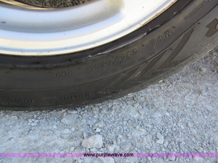 image for item I6445 2002 Ford Mustang