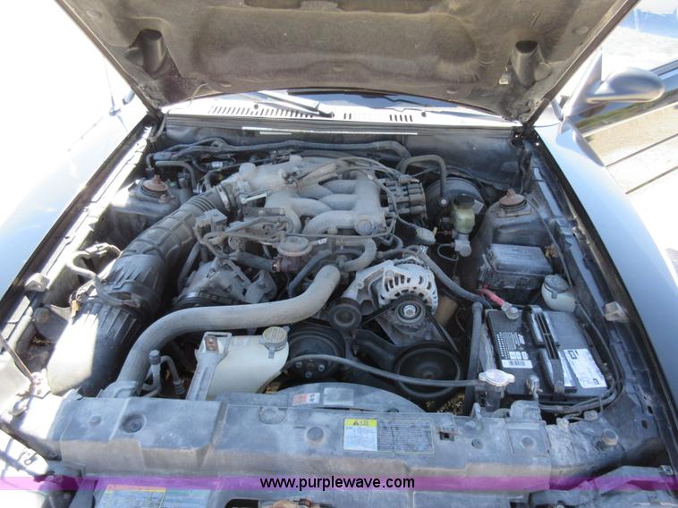 image for item I6445 2002 Ford Mustang