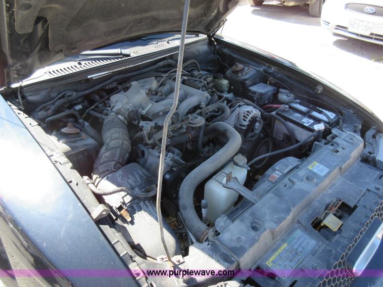 image for item I6445 2002 Ford Mustang