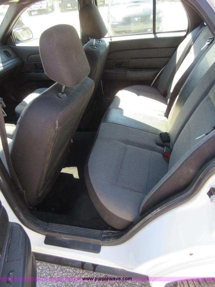 image for item I6446 2008 Ford Crown Victoria Police Interceptor
