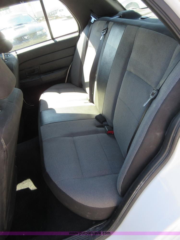 image for item I6446 2008 Ford Crown Victoria Police Interceptor