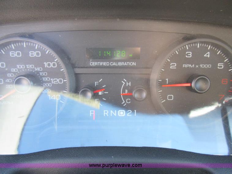 image for item I6446 2008 Ford Crown Victoria Police Interceptor