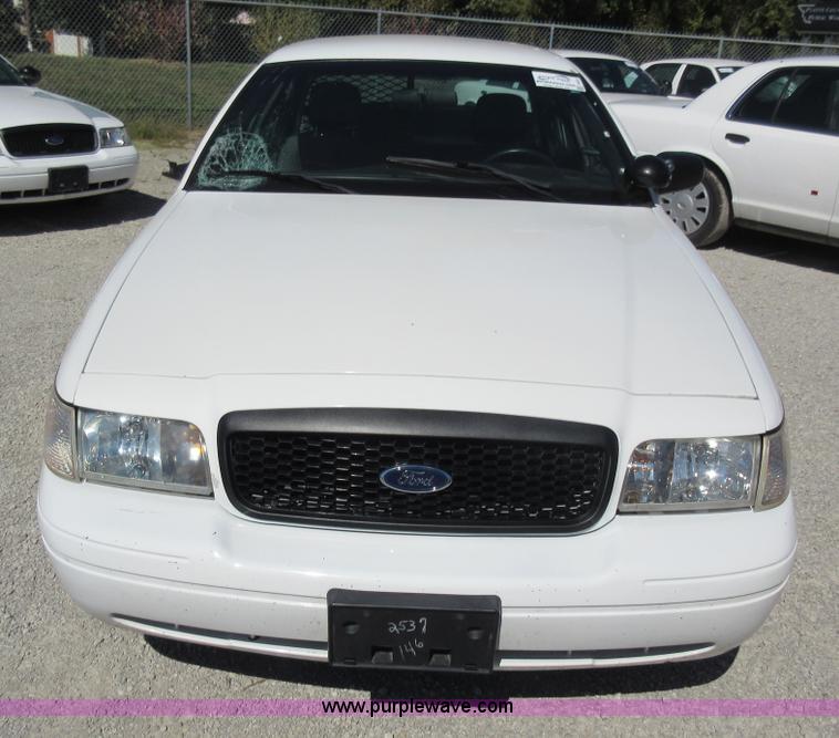 image for item I6447 2009 Ford Crown Victoria Police Interceptor