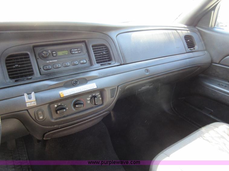 image for item I6447 2009 Ford Crown Victoria Police Interceptor