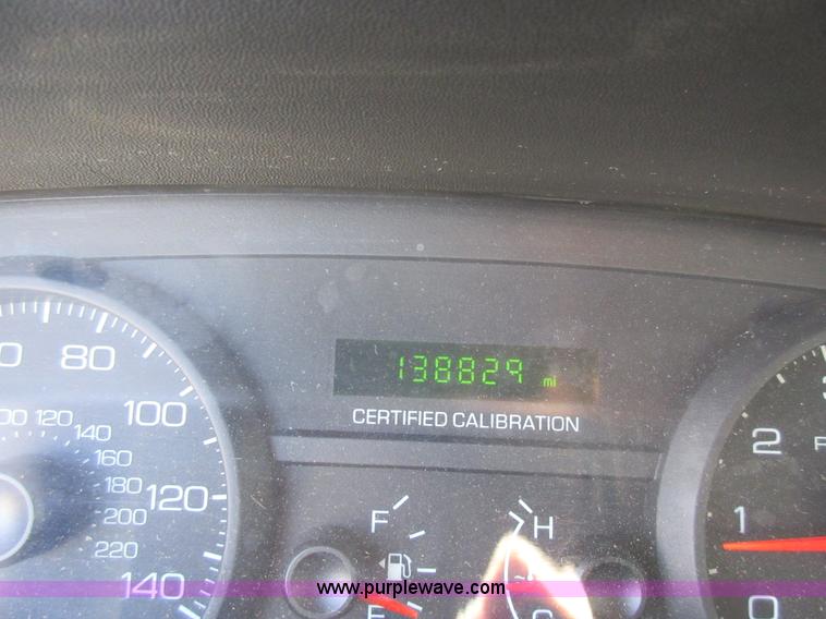 image for item I6447 2009 Ford Crown Victoria Police Interceptor