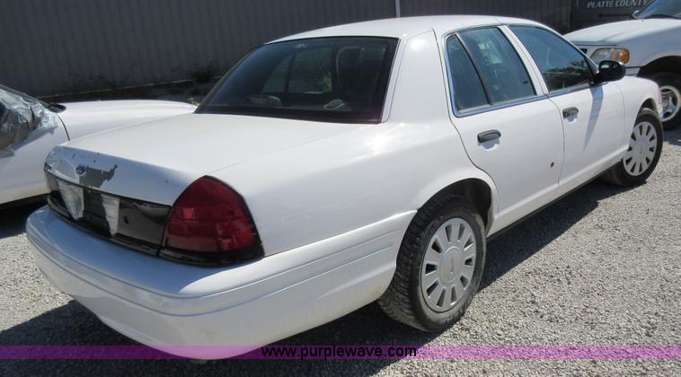 image for item I6449 2008 Ford Crown Victoria Police Interceptor