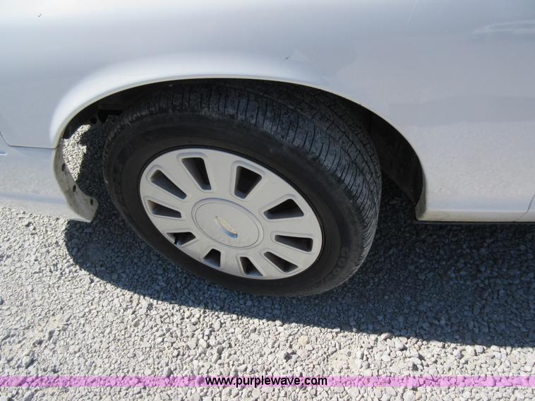 image for item I6449 2008 Ford Crown Victoria Police Interceptor