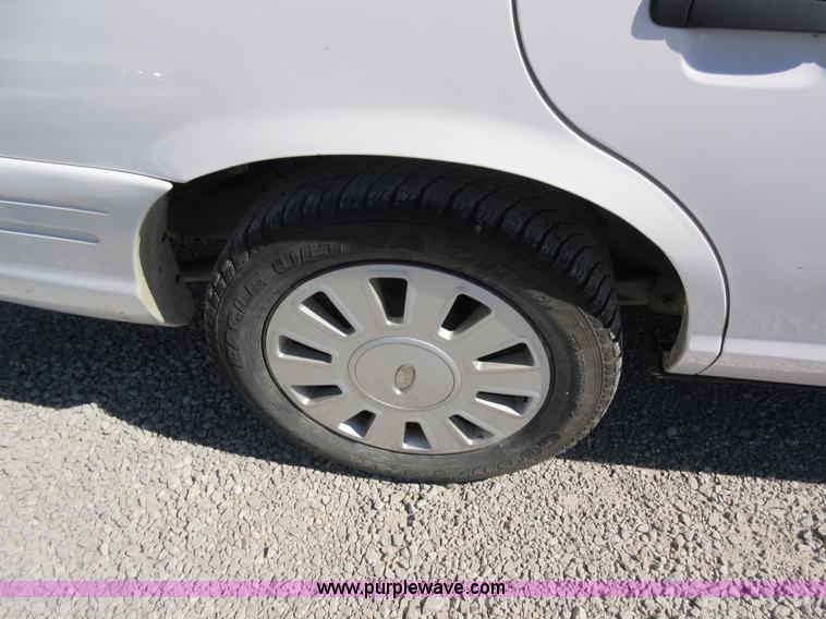 image for item I6449 2008 Ford Crown Victoria Police Interceptor