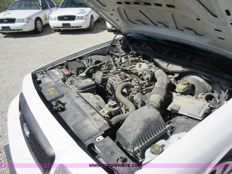 image for item I6449 2008 Ford Crown Victoria Police Interceptor