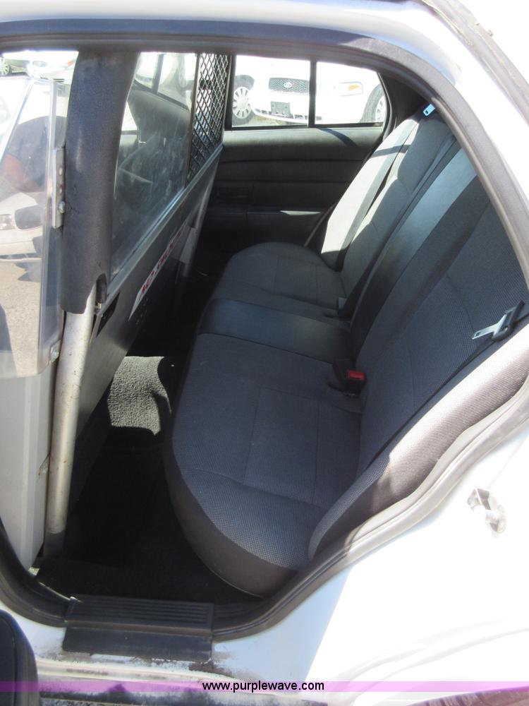 image for item I6449 2008 Ford Crown Victoria Police Interceptor