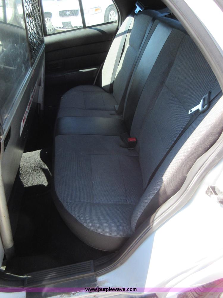 image for item I6449 2008 Ford Crown Victoria Police Interceptor