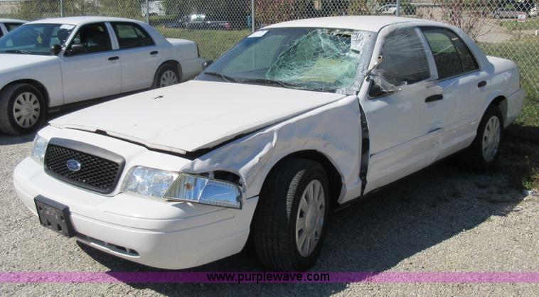 image for item I6450 2008 Ford Crown Victoria Police Interceptor