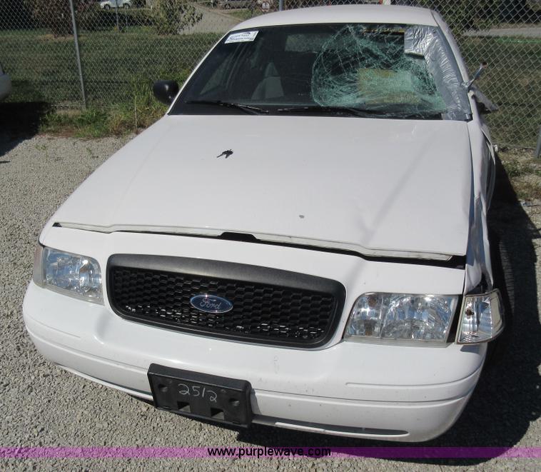 image for item I6450 2008 Ford Crown Victoria Police Interceptor