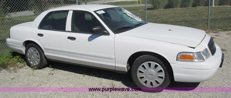 image for item I6450 2008 Ford Crown Victoria Police Interceptor
