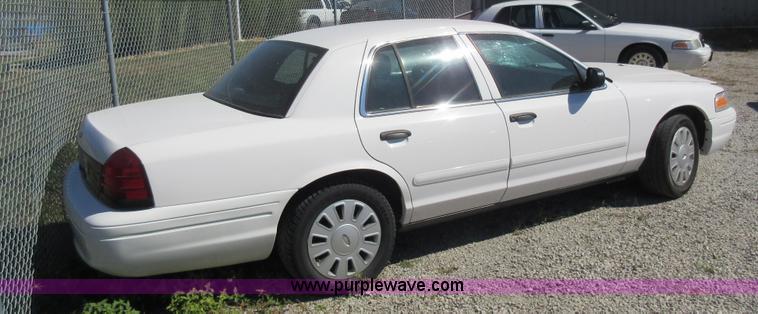 image for item I6450 2008 Ford Crown Victoria Police Interceptor