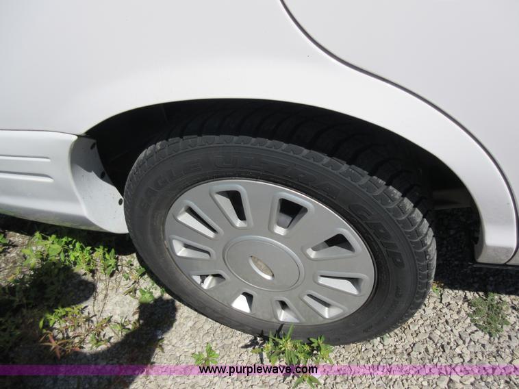 image for item I6450 2008 Ford Crown Victoria Police Interceptor