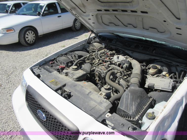 image for item I6450 2008 Ford Crown Victoria Police Interceptor