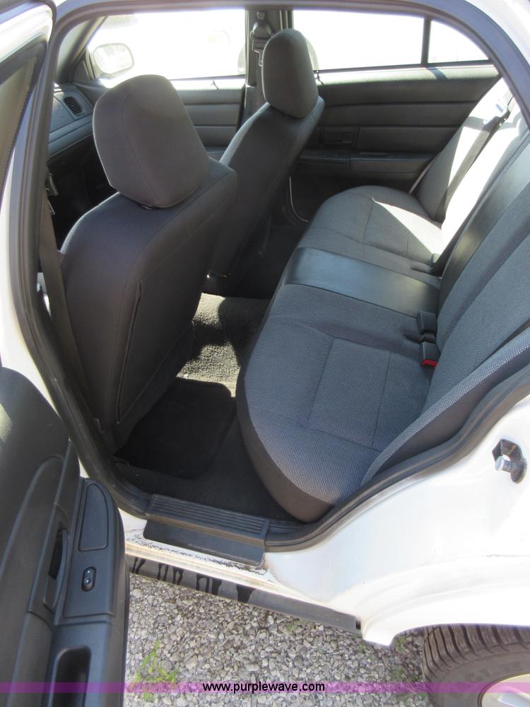 image for item I6450 2008 Ford Crown Victoria Police Interceptor