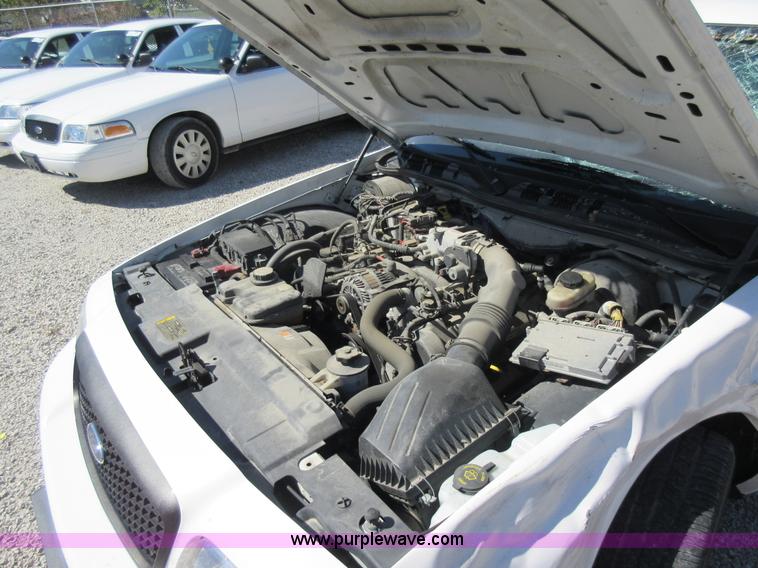 image for item I6450 2008 Ford Crown Victoria Police Interceptor