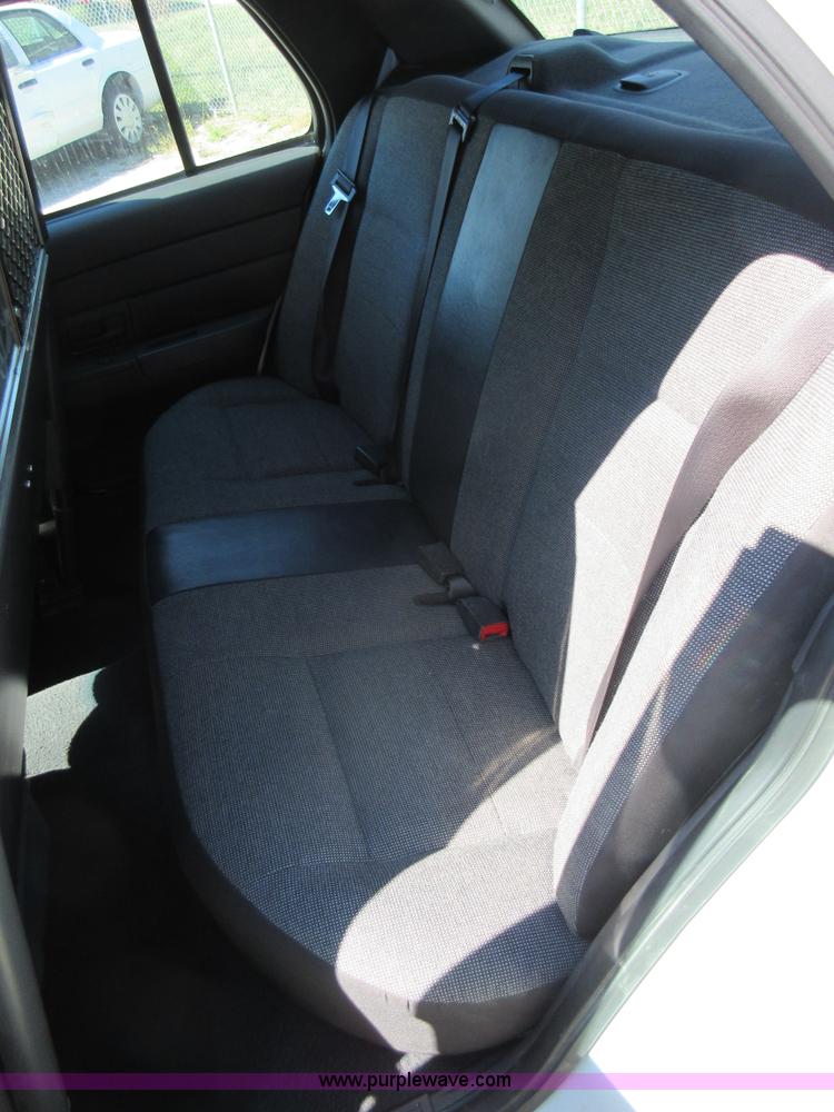 image for item I6451 2005 Ford Crown Victoria Police Interceptor