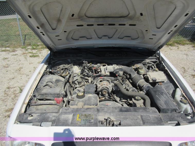 image for item I6451 2005 Ford Crown Victoria Police Interceptor