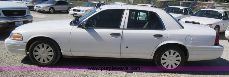 image for item I6452 2008 Ford Crown Victoria Police Interceptor