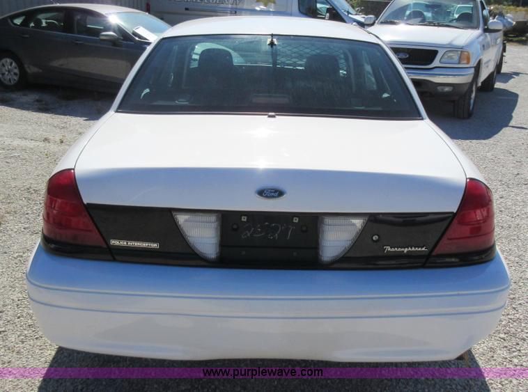 image for item I6452 2008 Ford Crown Victoria Police Interceptor