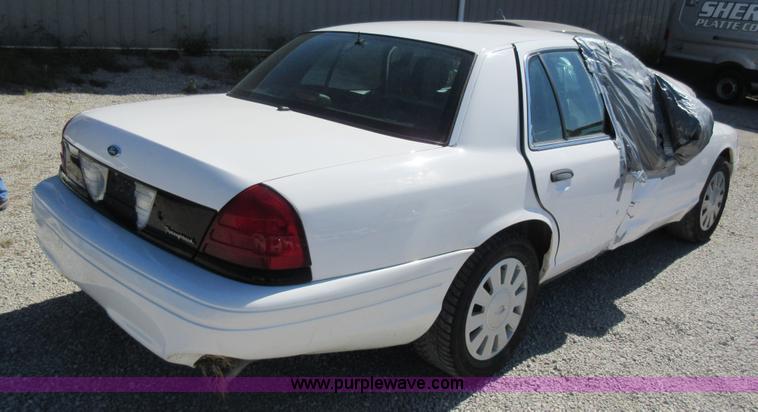 image for item I6452 2008 Ford Crown Victoria Police Interceptor