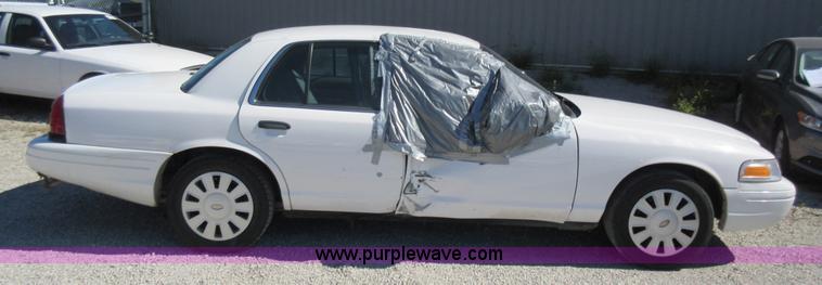 image for item I6452 2008 Ford Crown Victoria Police Interceptor