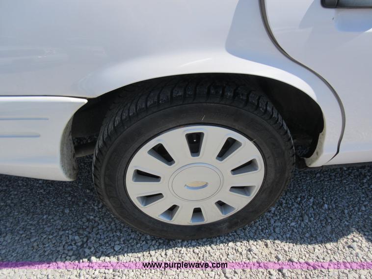 image for item I6452 2008 Ford Crown Victoria Police Interceptor