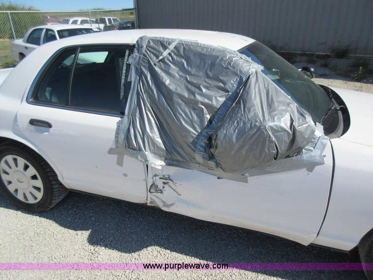 image for item I6452 2008 Ford Crown Victoria Police Interceptor