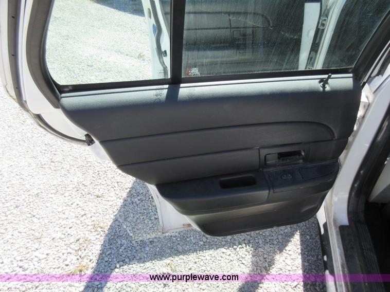 image for item I6452 2008 Ford Crown Victoria Police Interceptor