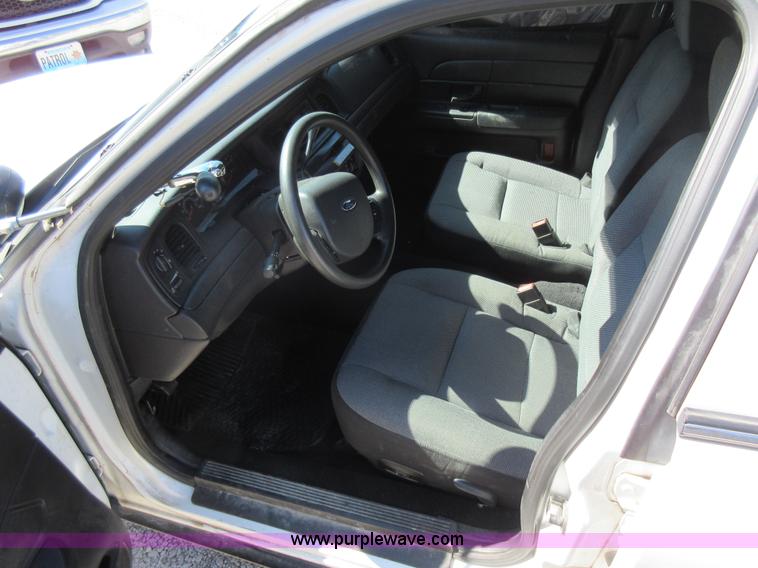 image for item I6452 2008 Ford Crown Victoria Police Interceptor