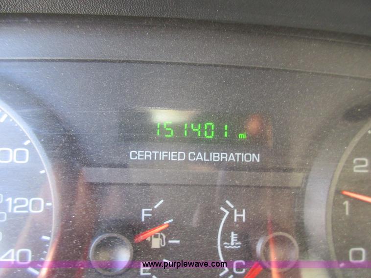 image for item I6452 2008 Ford Crown Victoria Police Interceptor