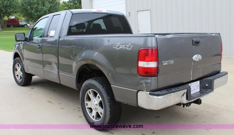 image for item J3623 2006 Ford F150 SuperCab pickup truck