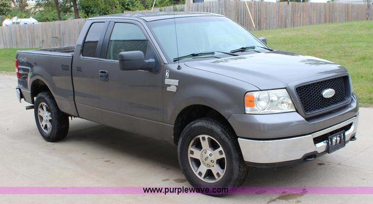 image for item J3623 2006 Ford F150 SuperCab pickup truck