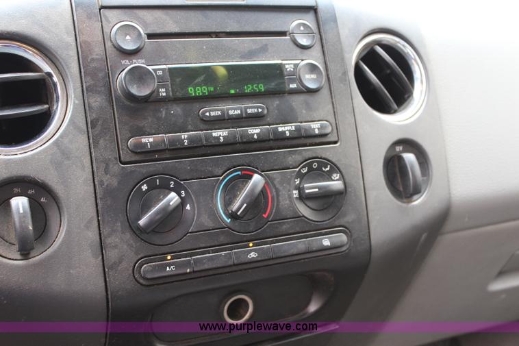 image for item J3623 2006 Ford F150 SuperCab pickup truck