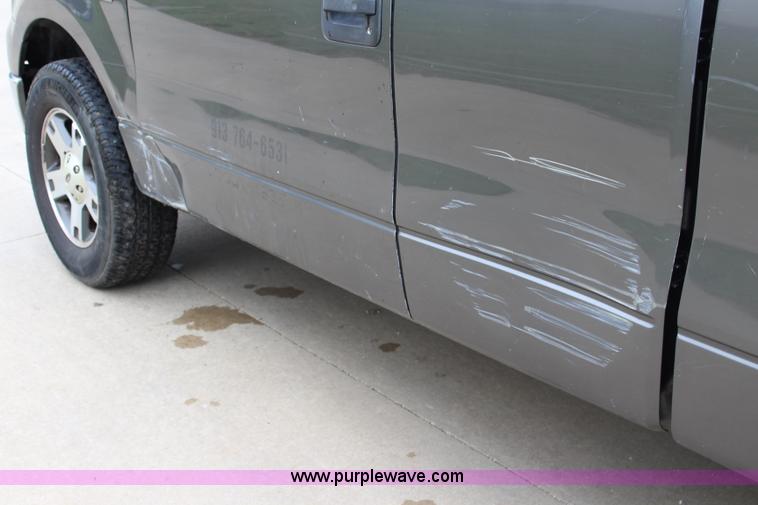 image for item J3623 2006 Ford F150 SuperCab pickup truck