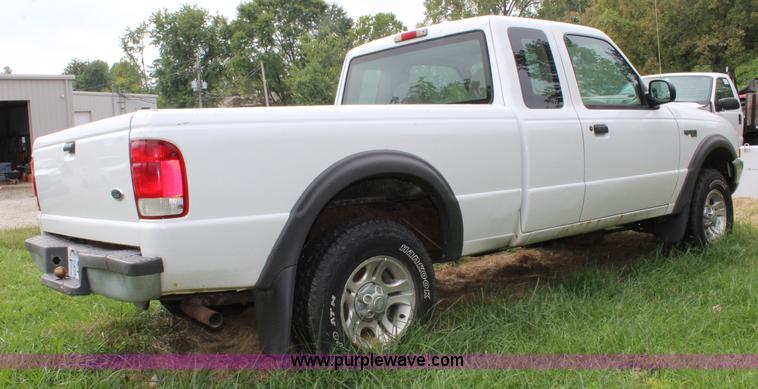 image for item J3625 2000 Ford Ranger SuperCab pickup truck
