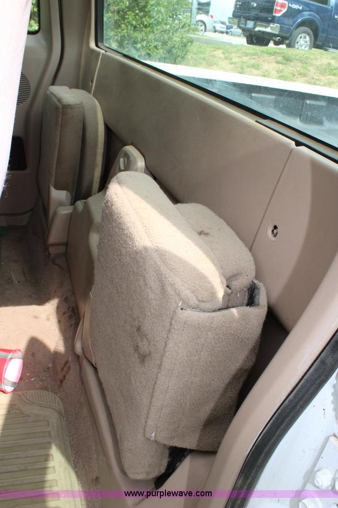 image for item J3625 2000 Ford Ranger SuperCab pickup truck