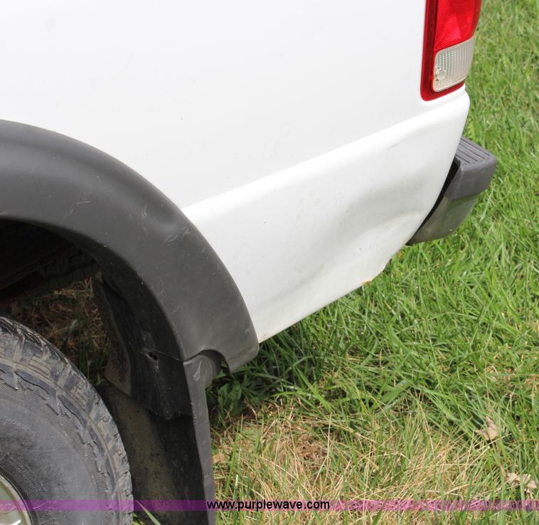 image for item J3625 2000 Ford Ranger SuperCab pickup truck