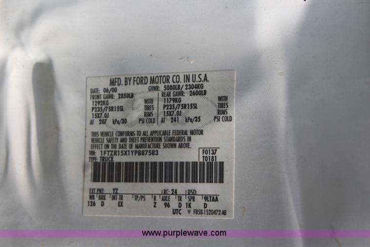 image for item J3625 2000 Ford Ranger SuperCab pickup truck