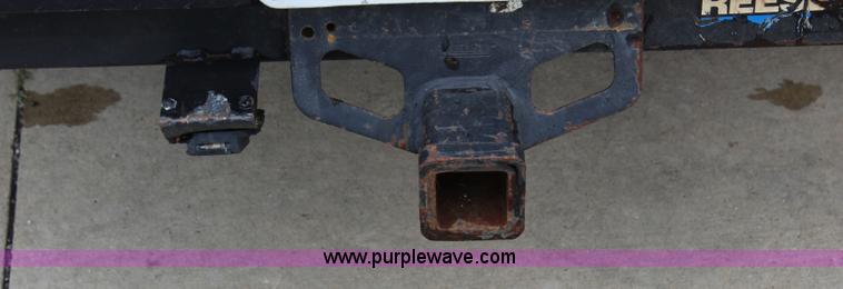 image for item J3627 1988 Ford F150 flatbed pickup truck