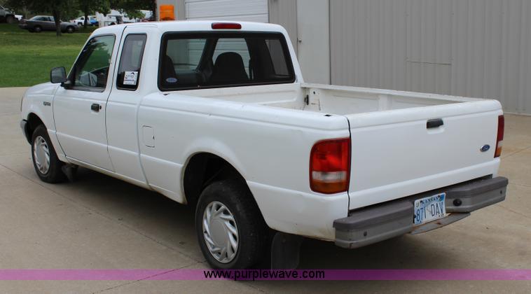 image for item J3629 1997 Ford Ranger SuperCab pickup truck