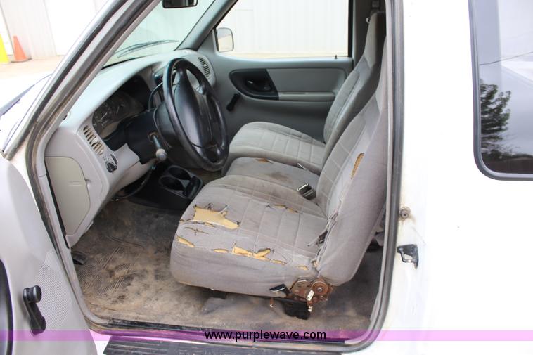 image for item J3629 1997 Ford Ranger SuperCab pickup truck