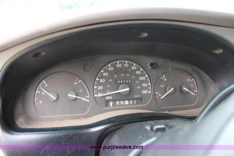 image for item J3629 1997 Ford Ranger SuperCab pickup truck